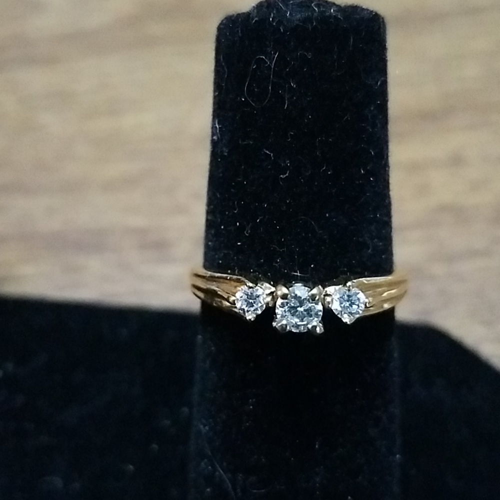 New 3 Stone 14 Kt  Diamond Ring Engagement 7